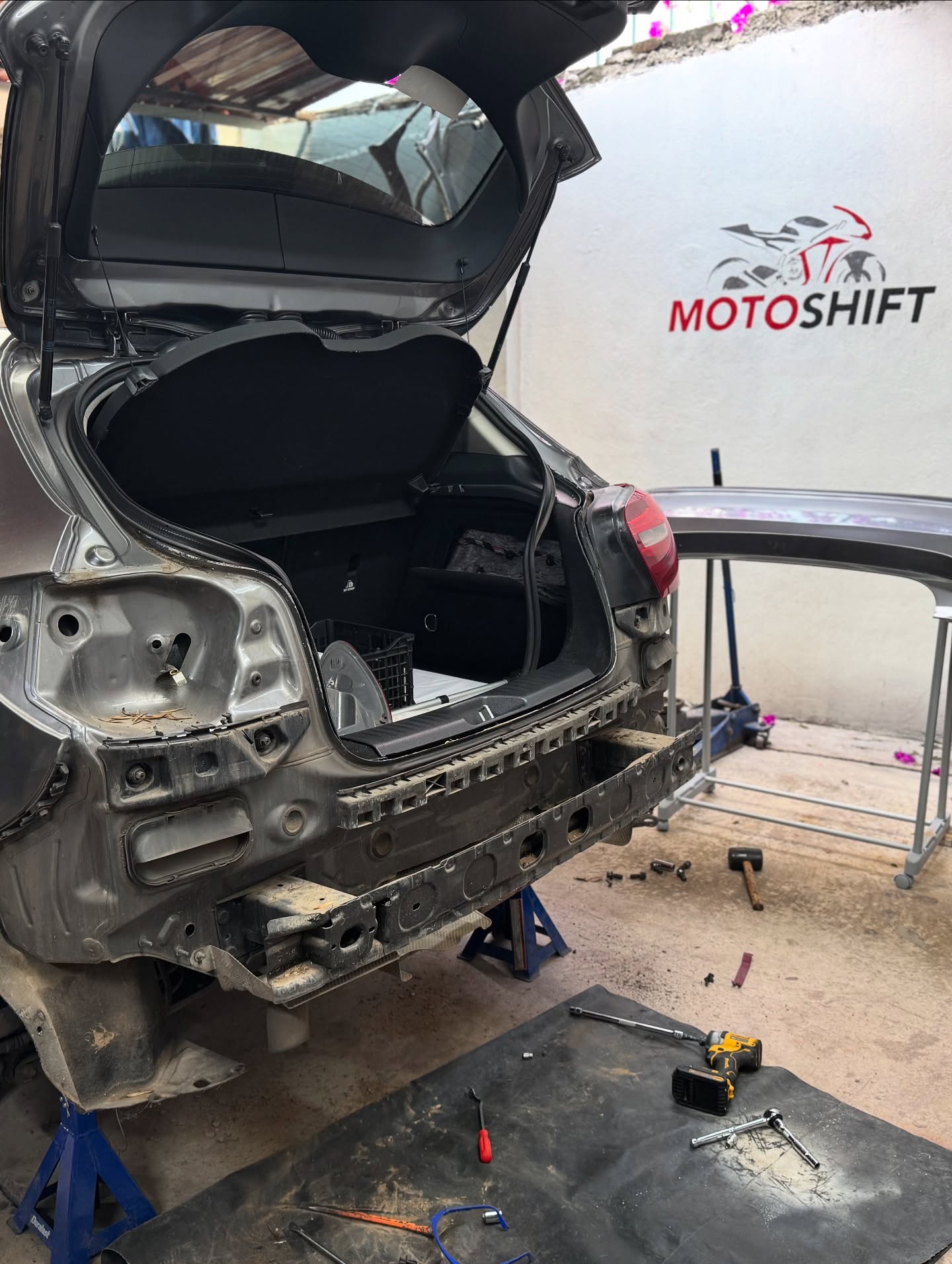 Corrección Filtración de agua Mercedes Clase A 🚫